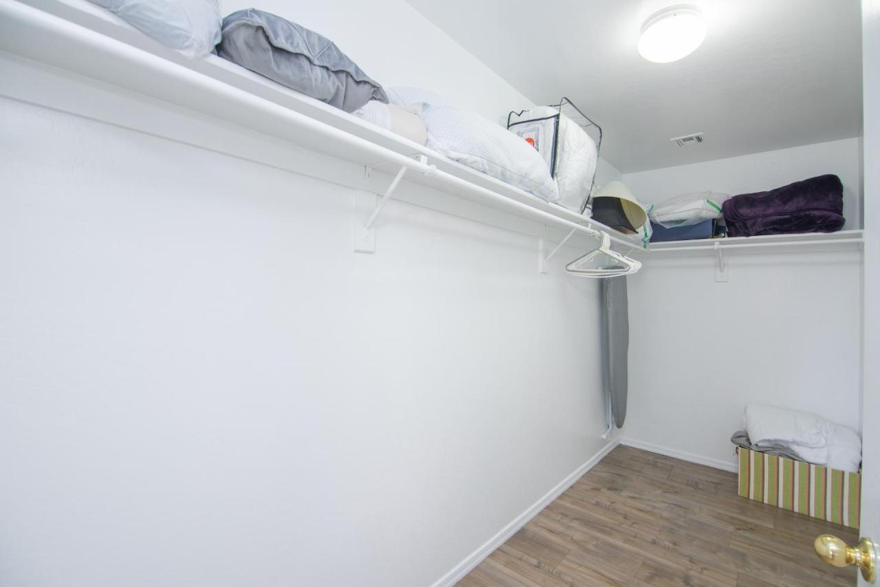 Stylish Home Phoenix - Low Rates Now! Eksteriør billede