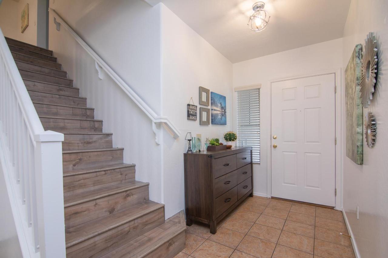 Stylish Home Phoenix - Low Rates Now! Eksteriør billede