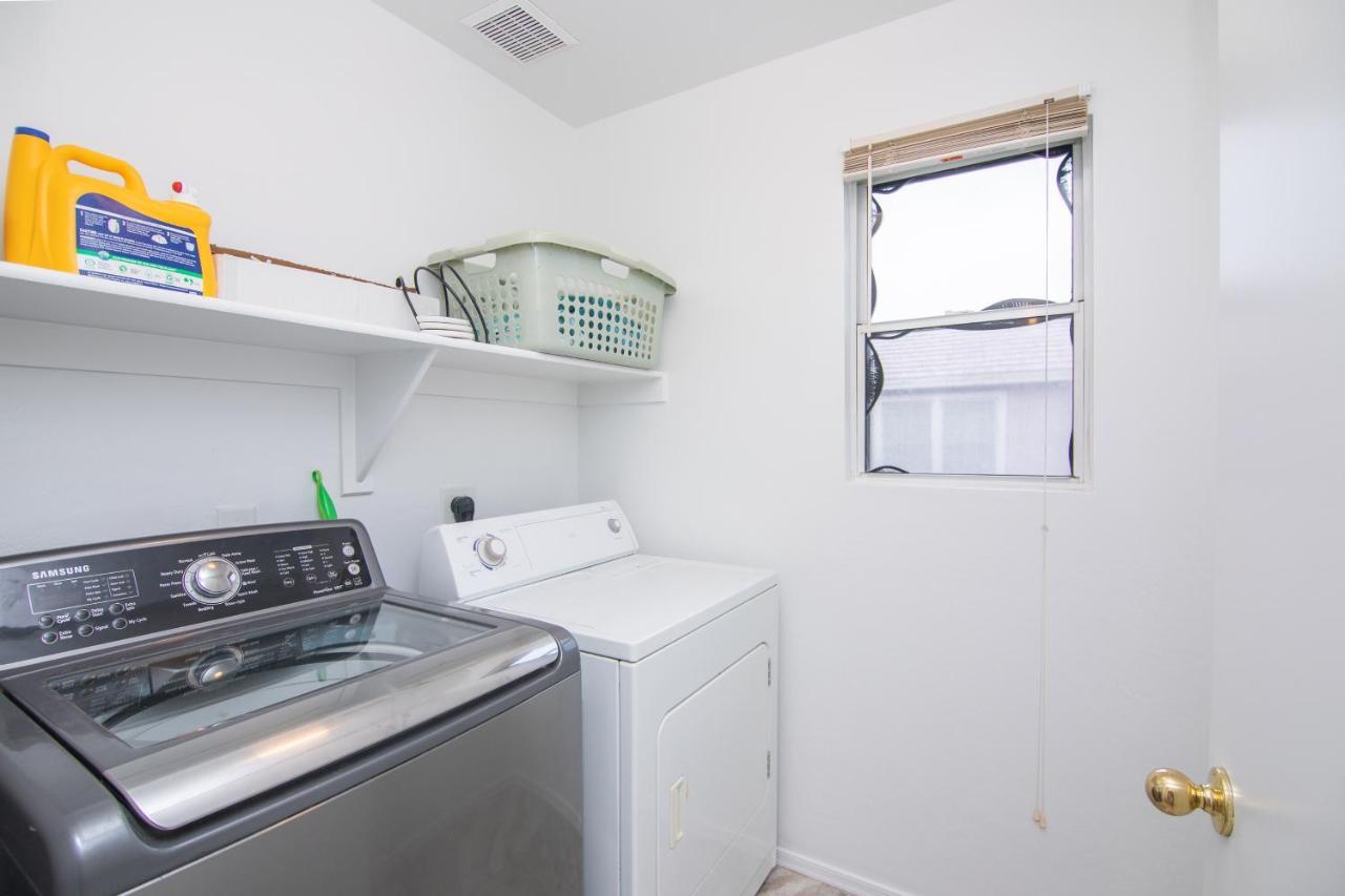 Stylish Home Phoenix - Low Rates Now! Eksteriør billede