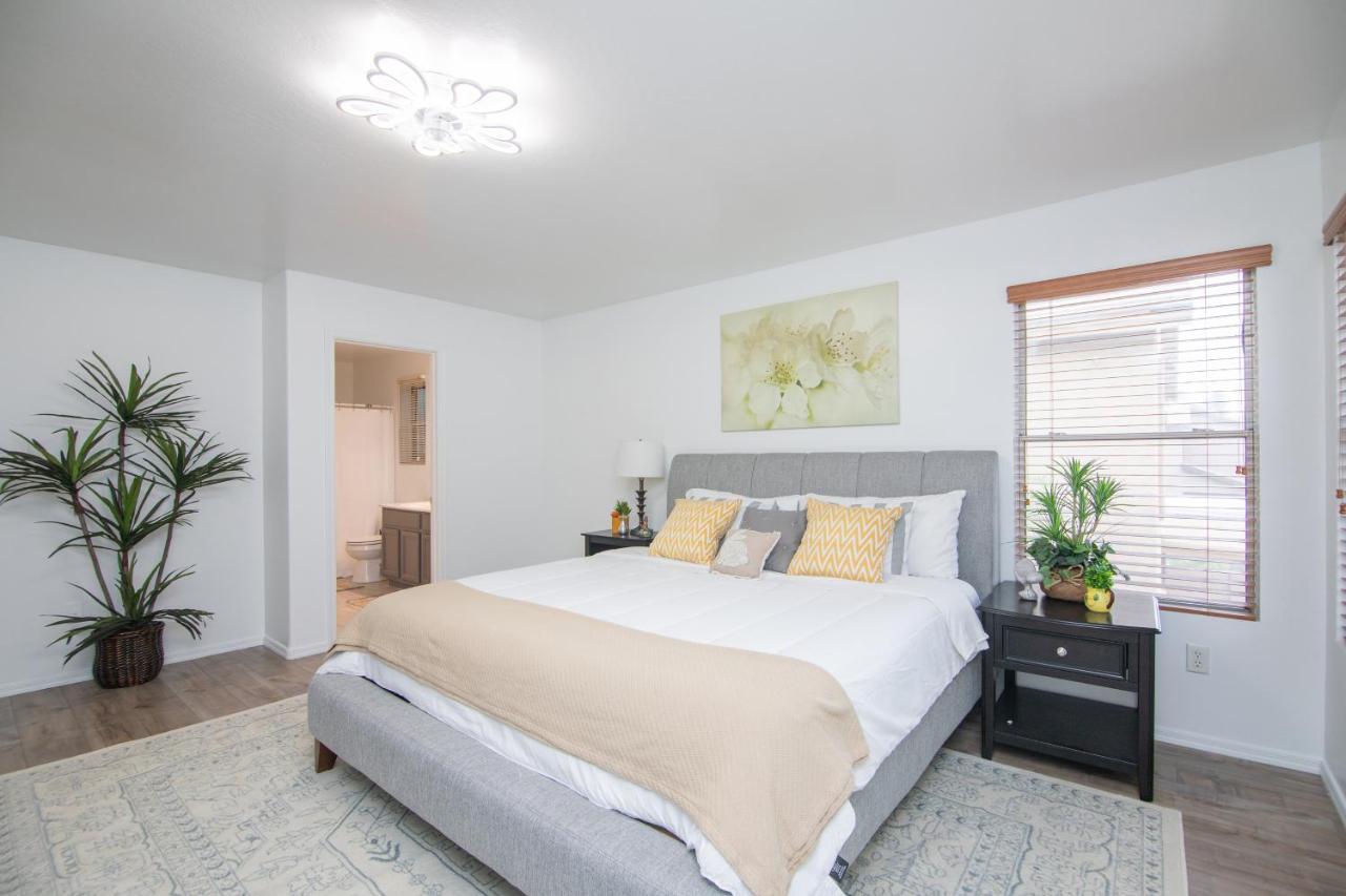 Stylish Home Phoenix - Low Rates Now! Eksteriør billede